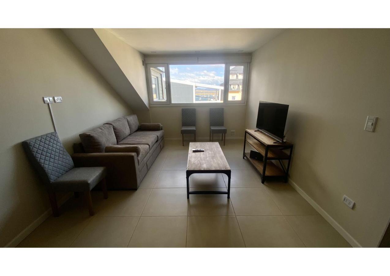 Gray Fox Apartments San Martin อูซัวยา ภายนอก รูปภาพ