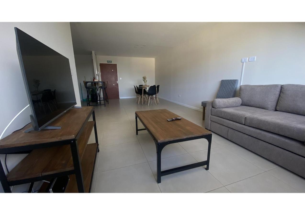 Gray Fox Apartments San Martin อูซัวยา ภายนอก รูปภาพ